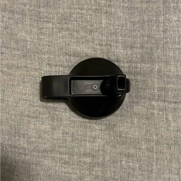 Hydro Flask 16oz in Rain - Picture 4 of 6